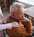 L'incontinence chez les seniors : causes, symptômes et traitements