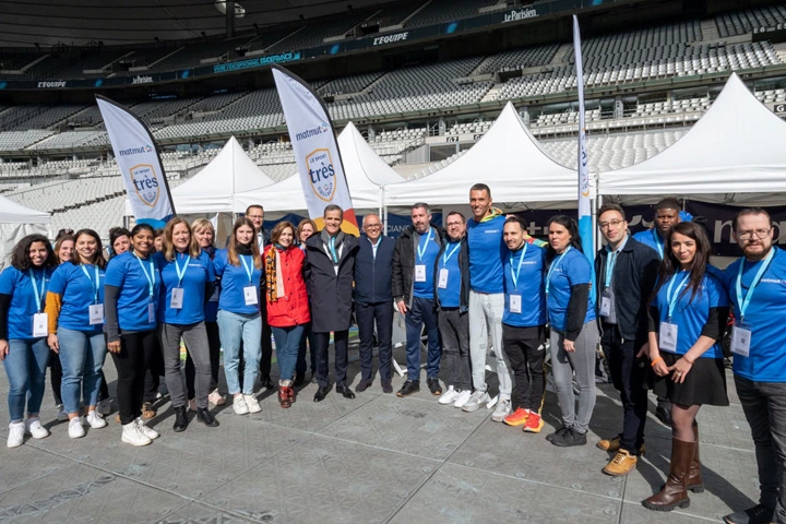 Groupe de collaborateurs Matmut au Stade France