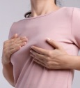 Prévention du cancer du sein via l’autopalpation : comment examiner sa poitrine ?