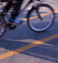 Voitures et cyclistes sur la route : les bonnes pratiques