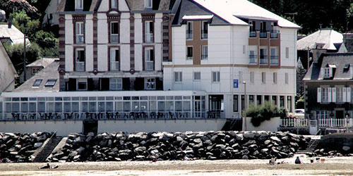 Hotel en bord de mer